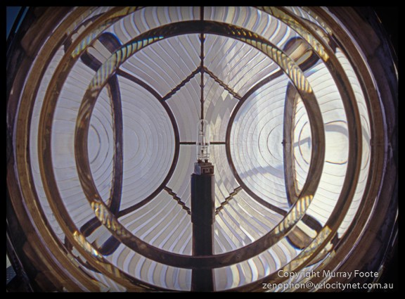 Pt-Perpendicular-lense