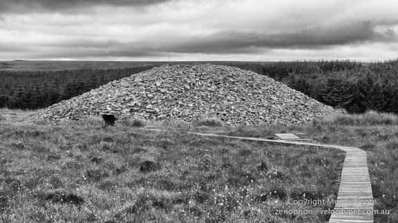 Round cairn
