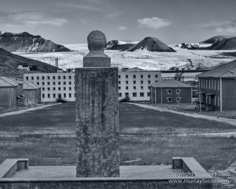 Architecture, Black and White, Coal, Landscape, Longyearbyen, Monochrome, Nordenskiöld Glacier, Photography, Pyramiden, Russia, seascape, Spitsbergen, Travel, Wilderness, Wildlife