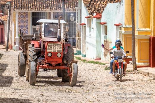 Art, Cars, Cuba, Horses, Live Music, Photography, Street photography, Travel, Trinidad de Cuba, Wildlife
