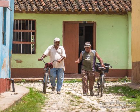Art, Cars, Cuba, Horses, Live Music, Photography, Street photography, Travel, Trinidad de Cuba, Wildlife