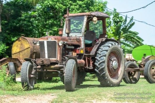 Architecture, Cars, Cienfuegos, Cuba, Horses, Live Music, Photography, Street photography, Travel