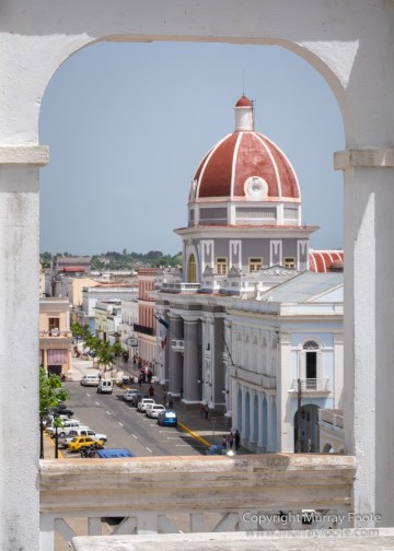 Architecture, Cars, Cienfuegos, Cuba, Horses, Live Music, Photography, Street photography, Travel