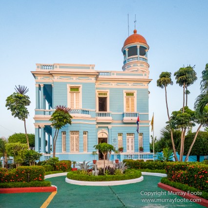 Architecture, Cars, Cienfuegos, Cuba, Havana, Horses, Live Music, Photography, Street photography, Travel