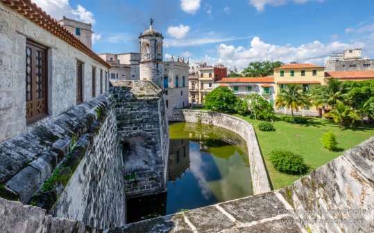 Architecture, Art, Cars, Castell de la Real Fuerza, Cuba, Havana, Palacio de los Capitanes Generales, Photography, Street photography, Travel